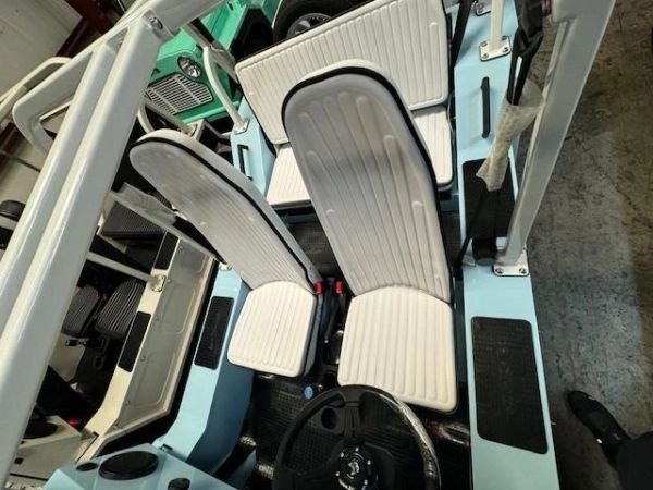 [mk-1011164] Seat, Rear Right Assembly, White MK-1011164